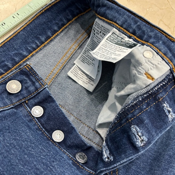 LEVI’S WEDGIE STRAIGHT FIT WOMEN'S JEANS SIZE 26 - Picture 2 of 7